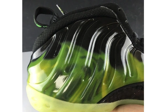 579771-003 Nike AIR  ParaNorman Foamposite ONE 'ParaNorman' 0105